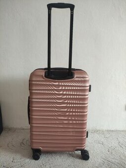 Skořepinový cestovní kufr- velikost M