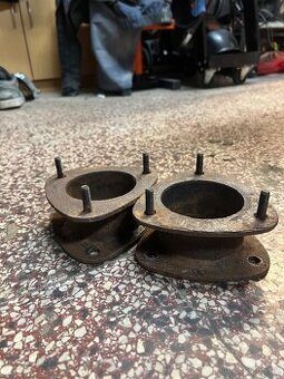 Podložky pod tlumiče