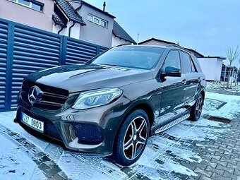 MERCEDES BENZ GLE 350CDi / 190kw / AMG LOOK /TAŽNÝ /NOVÁ STK