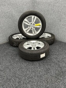 Originální alu kola Hyundai 5x114,3 r17 +225/60r17