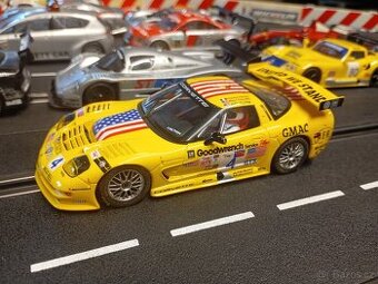 Autíčko na autodráhu Chevrolet Corvette CSR, Fly.