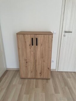 Botník / skříňka