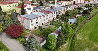 Dvougenerační dům 3+1,3+1 se 2 garážemi a dílnou, Kostelec u