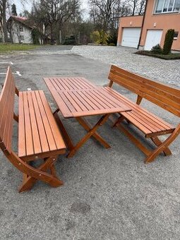 Luxusní dřevěný zahradní set (220 cm) – masiv, který vydrží