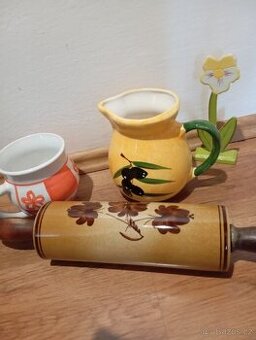 Keramické dekorace.