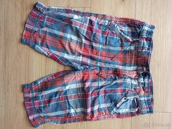 Karečkované kraťasy velikost 122