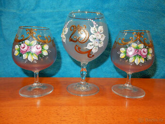 Prodám z pozustalosti ruzné sklenice,atd.