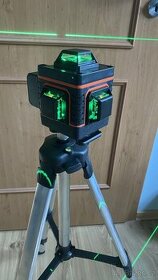 samonivelační přístroj, Nivelak laser