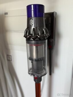 Vysavač Dyson V10