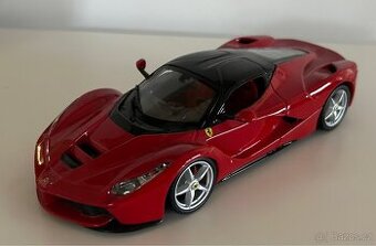 Ferrari LaFerrari red/black 1:24 Bburago