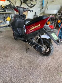Skútr 50ccm 2t