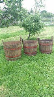 Vinařská káď, bečka, sud, díž, škopek, vědro, květináč