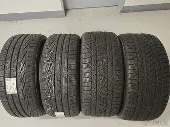 Zimní pneu Pirelli Sottozero Mustang Gen 6 - 1