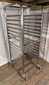 Regálový vozík na tácy nebo plechy 600x400 mm - odpočet DPH