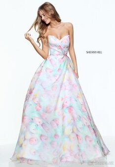 Luxusní plesové šaty značky Sherri Hill