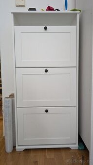 Botník IKEA Brusali