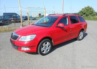 Škoda Octavia 1,8 TSI 118 kW 4 x 4 Serviska benzín