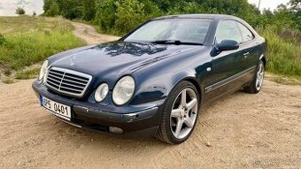 Mercedes-Benz CLK 320 V6 coupe