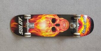 Skateboard minimálně používáný