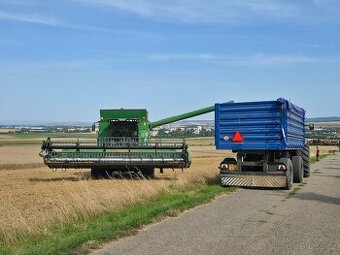 Sečení kombajnem John Deere