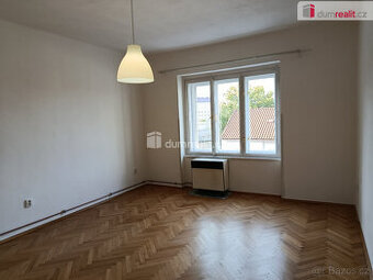 Velmi hezký byt 1+kk po rekonstrukci, Praha 10-Vršovice