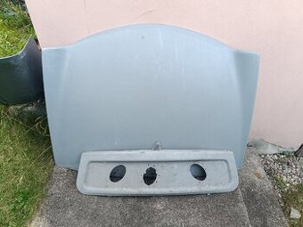 Kapota + maska Trabant 601