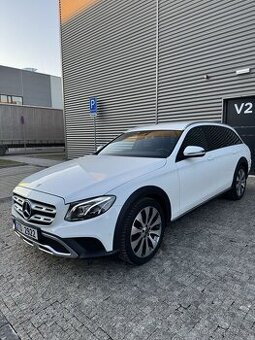 Mercedes Benz E-Class E220D 4matic Alltrain