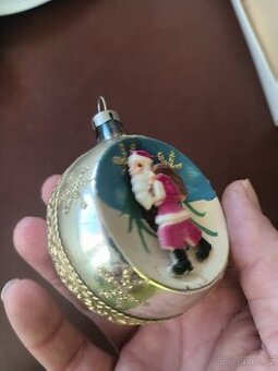 Stará vánoční ozdoby s vlepem