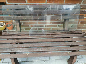 Automobil veterán: Zadní a boční okno