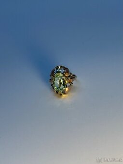 Krásný zlatý prsten - peridot