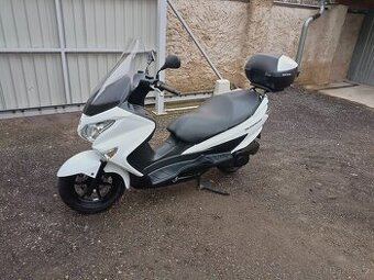 Suzuki Burgman 125i  ABS  rv. 2019 Cz doklady v ceně