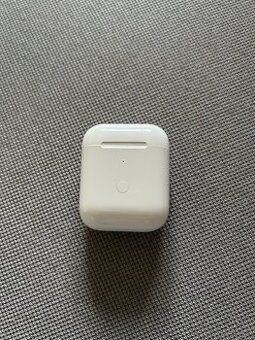 Apple Airpods 2. generace