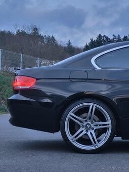 Kola Motec Penta MCT4 R19 + letní pneu