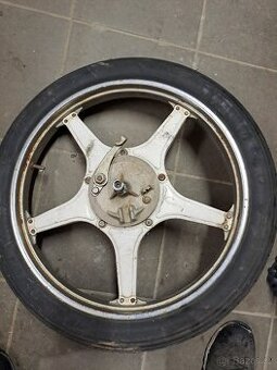 Přední kolo KTM Comet 40