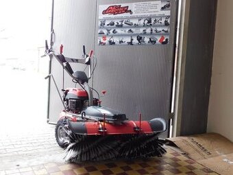 Jansen MKB-500E Motorová metla s pluhem, sbernou nádrzi a el