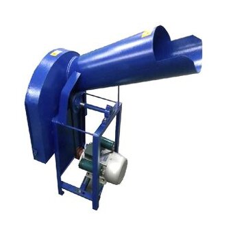 Sekačka drtič na slámu seno kukuřičné stonky vojtěšku