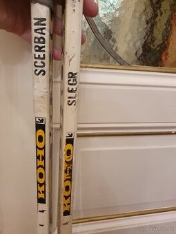 Retro hokejky Šlégr a Scerban