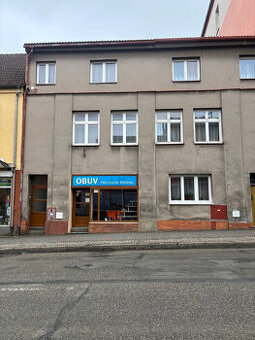 Prodej řadového domu s obchodem