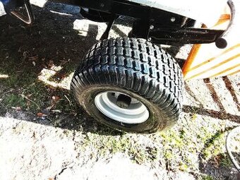 2 ks přední kola na zah.traktor, doprava