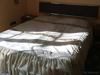 Vodní postel 210 x 180 cm