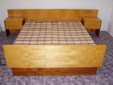 Dvoulůžková postel leštěná bříza + noční stolky - 1