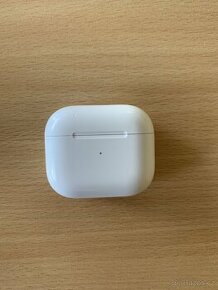 Apple airpods 3gen krabička