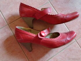 Červené boty na podpatku vel.  40