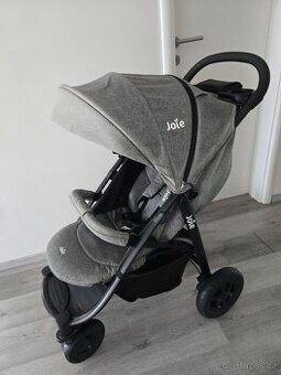 kočárek Joie litetrax 4