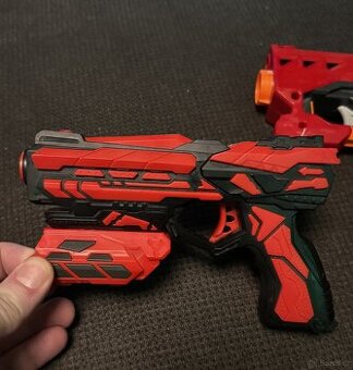 2x pistole NERV (originál)