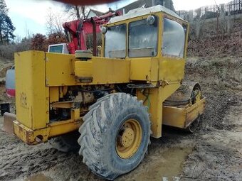 Vibrační válec Stavostroj VV111, r.v.1988, motor