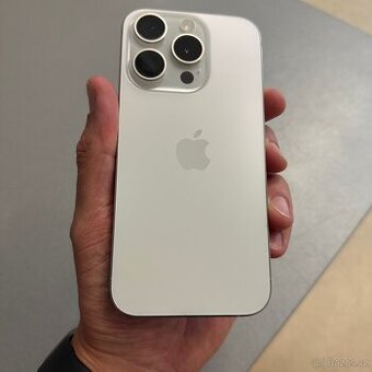iPhone 15 Pro 256GB silver, jako nový, 97% baterie