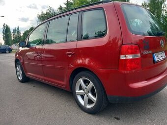 Volkswagen Touran 1.6 benzin kw 85 rok 2005