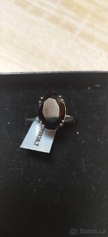Prodám nový stříbrný prsten s černým spinelem vel.54mm