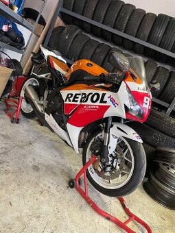 Honda CBR1000RR Fireblade sc59 2016